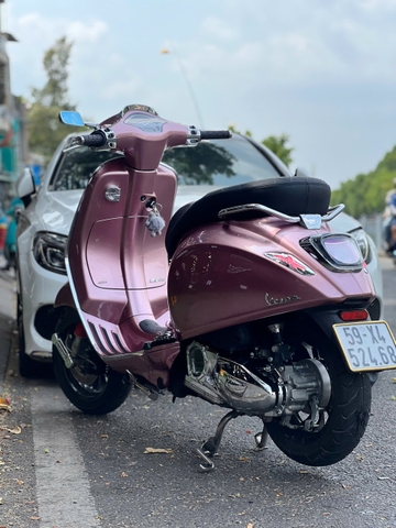Đánh giá Vespa lên hậu vô cực xi nhan X: Hiệu ứng ánh sáng ấn tượng
