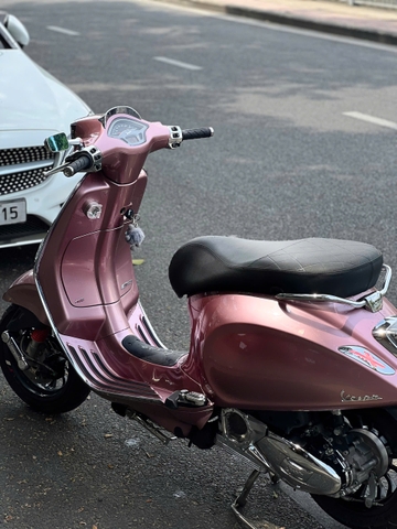 Cách lên đèn hậu vô cực và xi nhan X cho Vespa – Chi tiết từ A-Z