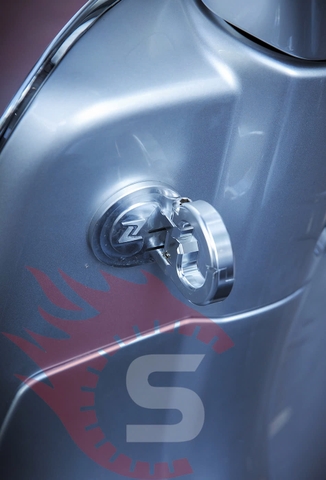Vespa Sprint Đẹp Hơn Với Sơn Full Áo Màu Bạc Porsche và Các Phụ Kiện CNC