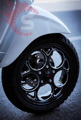 Cải thiện hiệu suất và thẩm mỹ cho Vespa Sprint với đèn pha Tun V2 và mâm CNC x1r