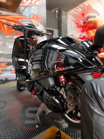 Độ Vespa Sprint Đẹp & An Toàn Với Đèn Tun V2, Tay Thắng CNC Zelioli, Mâm CNC Maru