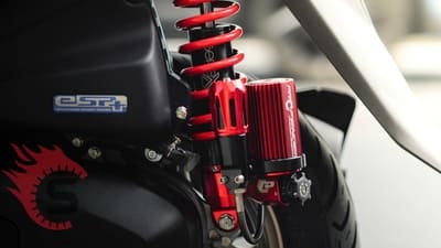 LEAD BLACK EDITION – 1 “LỘT XÁC” ÊM ÁI VÀ MẠNH MẼ NHỜ PHUỘC PROFENDER VÀ HEO DẦU MFZ