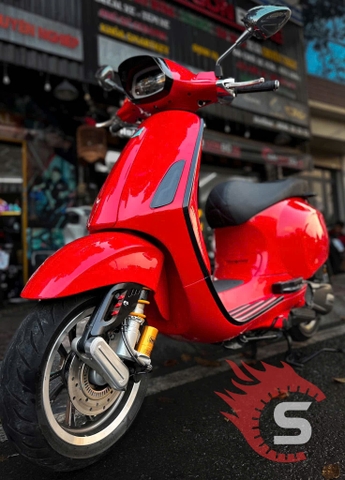 Sơn Xe Vespa Sprint Màu Đỏ Tại Sài Gòn Độ Xe Gò Vấp