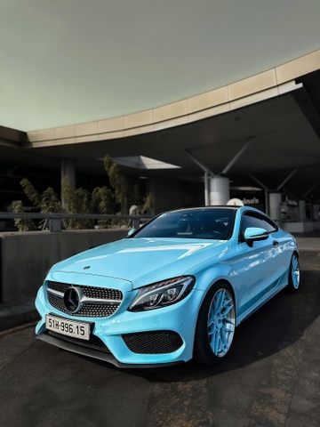 Đổi màu ô tô Mercedes tại Gò Vấp.