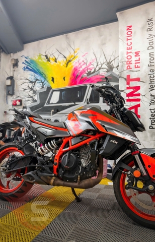 Dán PPF Xe KTM – Giữ Màu Sơn Như Mới, Độ Bóng Đỉnh Cao