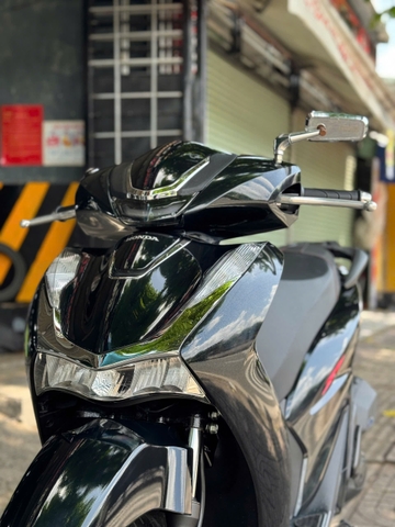SH 150 Dán Đổi Màu Đen Ánh Kim Tại Sài Gòn Độ Xe Gò Vấp – Sang Trọng, Cá Tính Và Hợp Mệnh