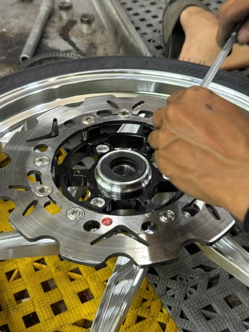 SH 350 Độ Đĩa Thắng GH Racing Tại Sài Gòn Độ Xe Gò Vấp – Thẩm Mỹ, An Toàn Và Hiệu Năng Vượt Trội