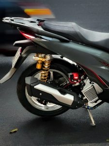 SH 160 độ full combo đồ chơi hiệu – Ohlins, Brembo, King Speed, MSD, GH Racing, Xi Nhan Hậu Led Audi