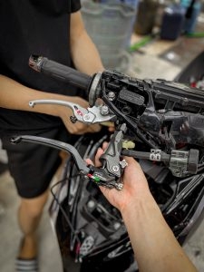 Air Blade Lột Xác Với Gói Độ Profender + SMRT + Bi Cầu – Trải Nghiệm Lái Cực Cháy
