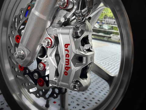 Heo Dầu Brembo – Bí Quyết Giúp Phanh Xe Êm, Chuẩn, An Toàn Hơn