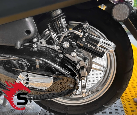 Dàn Chân Siêu Cứng – Bản Lĩnh Ẩn Sau Vẻ Ngoài Thanh Lịch Của 1 Chiếc Vespa