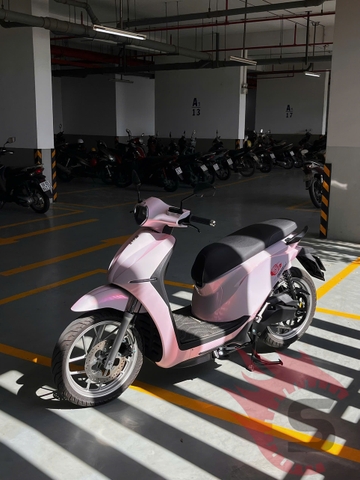 Dán Đổi Màu Hồng Datbike 2025 Tại Gò Vấp – Nét Đẹp “Ngọt Ngào” Cho Xế Điện