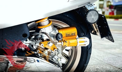 Ohlins vs Profender – 1 Cuộc Đọ Phuộc Cực Gắt Cho Dân Chơi Vespa Tại Sài Gòn Độ Xe Bình Dương