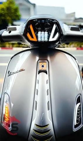 Vespa Sprint Tech 2025 Độ Phuộc Ohlins, Heo MFZ, Đèn Độ & Phụ Kiện CNC Leng Keng Tại Sài Gòn Độ Xe Bình Dương