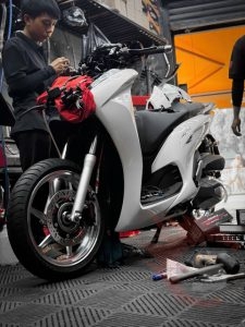 SH350 Độ Full Hệ Thống Phanh Brembo – GH Racing – SMRT: Đỉnh Cao Kiểm Soát Tại Sài Gòn Độ Xe Bình Dương