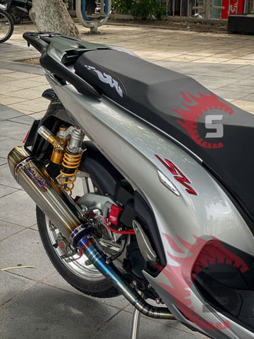 SH Độ Kiểng Cực Đẹp với Pô GP, Phuộc Ohlins, Mâm CNC và Dàn Chân Cứng Cáp tại Sài Gòn Độ Xe Bình Dương