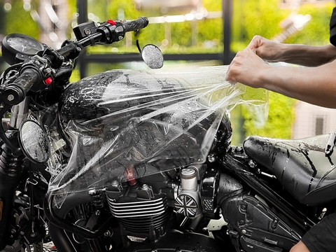 PPF TPU 10MIL-LỚP KEO BẢO VỆ HOÀN HẢO CÙNG QUÁI XẾ TRIUM BOBBER 1200CC