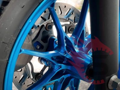 Lead 4V Custom Xanh Đen – Bản Độ Kiểng Với Tem Trùm, Phuộc Profender, Mâm CNC MFZ Blue, Heo Dầu MFZ Tại Sài Gòn Độ Xe Bình Dương