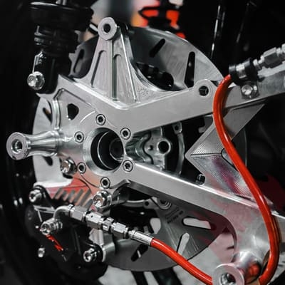Khám Phá Sức Hút Của Gắp CNC Kết Hợp Heo Dầu MFZ Trong Giới Độ Xe