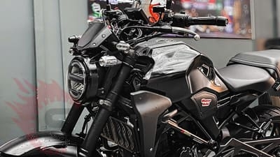 CB300R Độ Touring Hiệu Năng – Trang Bị Đèn Trợ Sáng, Camera Trước Sau Và Pô Yoshimura Tại Sài Gòn Độ Xe Bình Dương