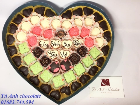 Bán buôn socola valentine 2025 giá rẻ, mẫu đẹp