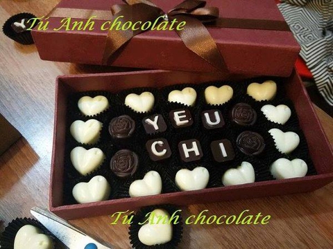 HC11-Hộp socola 2018 hình chữ nhật