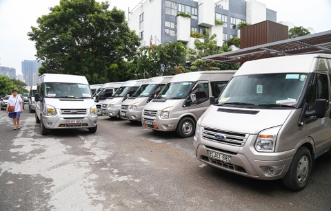 Bảng giá thuê xe 16 chỗ có lái giá cạnh tranh nhất Hà Nội