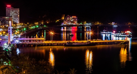 Vẻ đẹp biển đảo Cát Bà về đêm