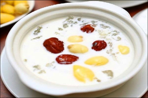 Cách làm món tổ yến hầm sữa tươi thơm ngon