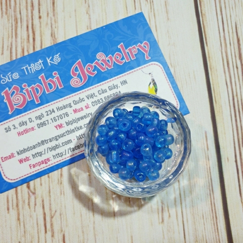 Hạt cườm TQ xanh biển trong size 4mm