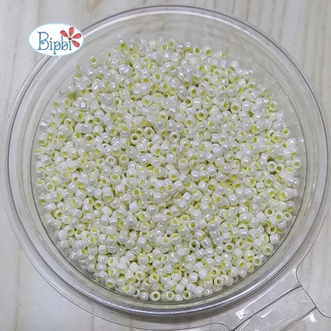 Cườm Nhật Matsuno 12/0 kem vàng ánh trai