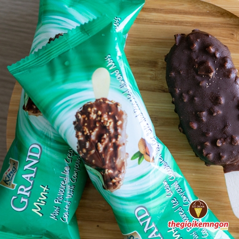 Kem bạc hà socola hạnh nhân Grand King's F&N Thái Lan 70ml