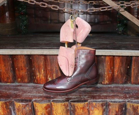 TẠI SAO NÊN CẦN ĐẦU TƯ SHOE TREES