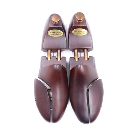 Shoe trees dùng để làm gì?