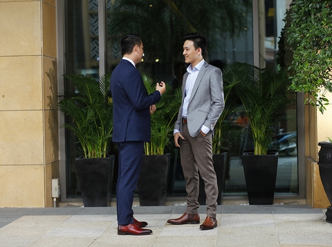 BẠN LÀ AI TRONG MẮT NGƯỜI ĐỐI DIỆN ?