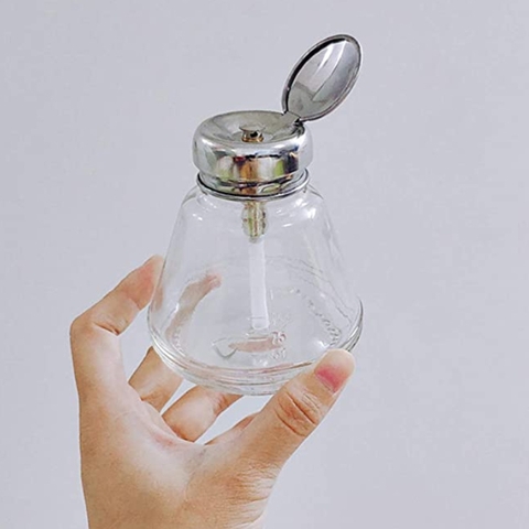 Bình lấy nước nhỏ giọt đánh bóng gương cho giày da