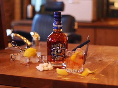 Các cách thưởng thức Chivas 18 trong các dịp lễ tết