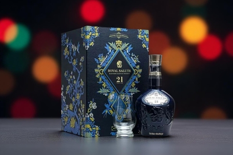 Chivas 21 Năm Royal Salute- thức quà mang hơi thở Hoàng gia đầy tinh tế