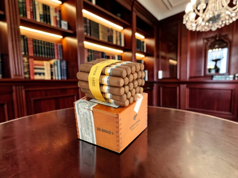 Xì gà Cohiba Siglo 1 có gì đặc biệt? Đánh giá hương vị và trải nghiệm thực tế