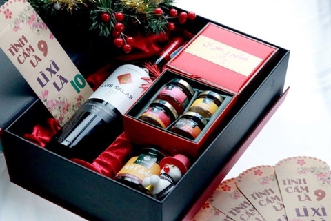 Hộp rượu vang biếu Tết – món quà ý nghĩa và sang trọng.