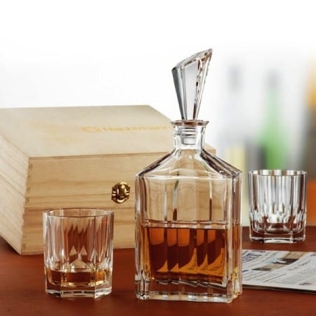 Ly uống rượu mạnh Whisky, Cognac, Vodka, Chivas khác nhau những gì