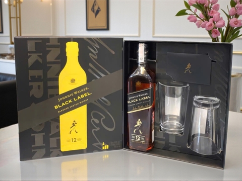 Hướng dẫn cách thưởng thức rượu Johnnie Walker đúng chuẩn chuyên gia