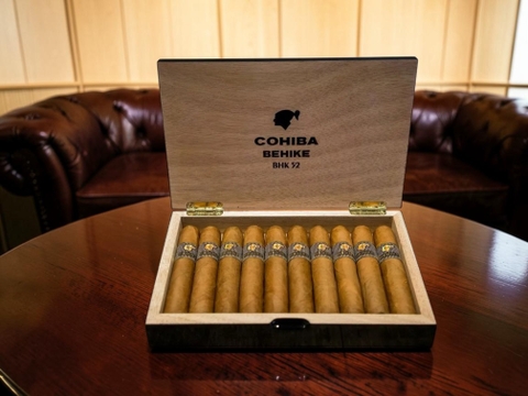 Review xì gà Cohiba Behike 52 chính hãng