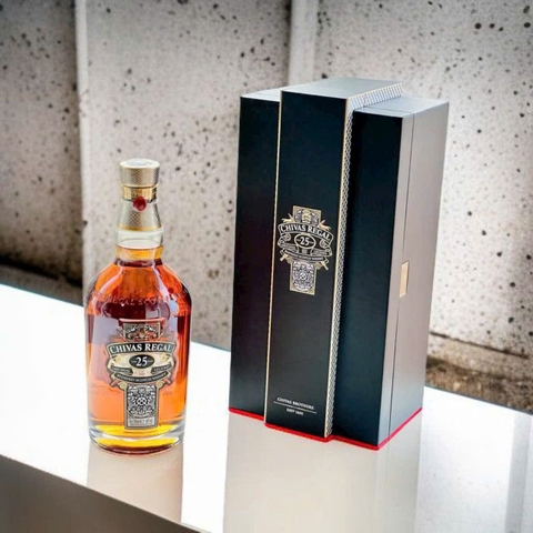 Những yếu tố ảnh hưởng đến giá Chivas 25