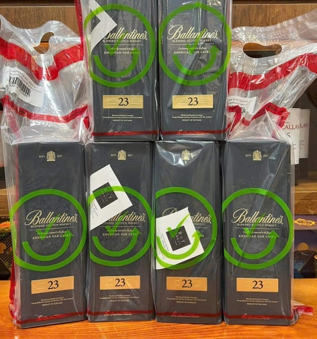 Rượu Ballantines 23 năm xách tay