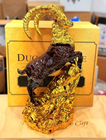 Rượu Linh Vật Dê DUO Heritage Dương Vương Trấn Đỉnh chính hãng
