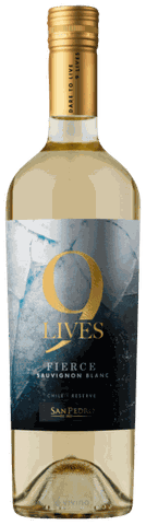 Vang Chile 9 Lives Fierce Sauvignon Blanc.