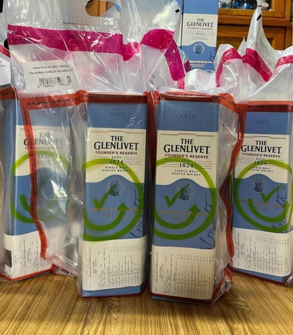 Rượu Glenlivet 1824 Xanh xách tay - Giá tốt nhất
