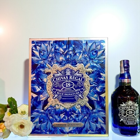 Rượu Chivas 18 Blue Signature Hộp Quà Tết 2026
