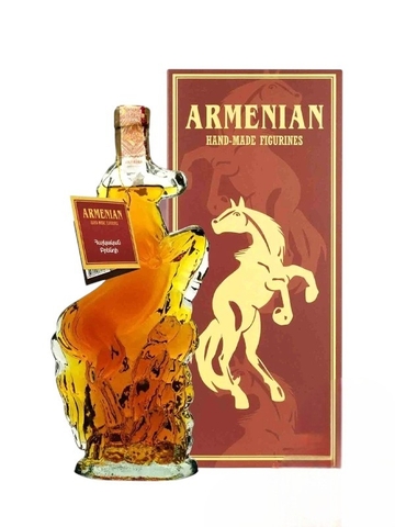 Rượu Linh Vật Ngựa Armenian Cognac Nga 500ml